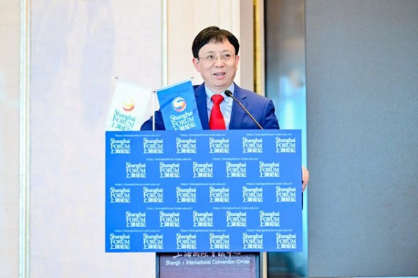 股票配资服务门户导航 特朗普“关税牌”还有多少空间？专访复旦大学美研中心主任吴心伯